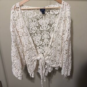 Daytrip Cream Lace Tie-Front Blouse